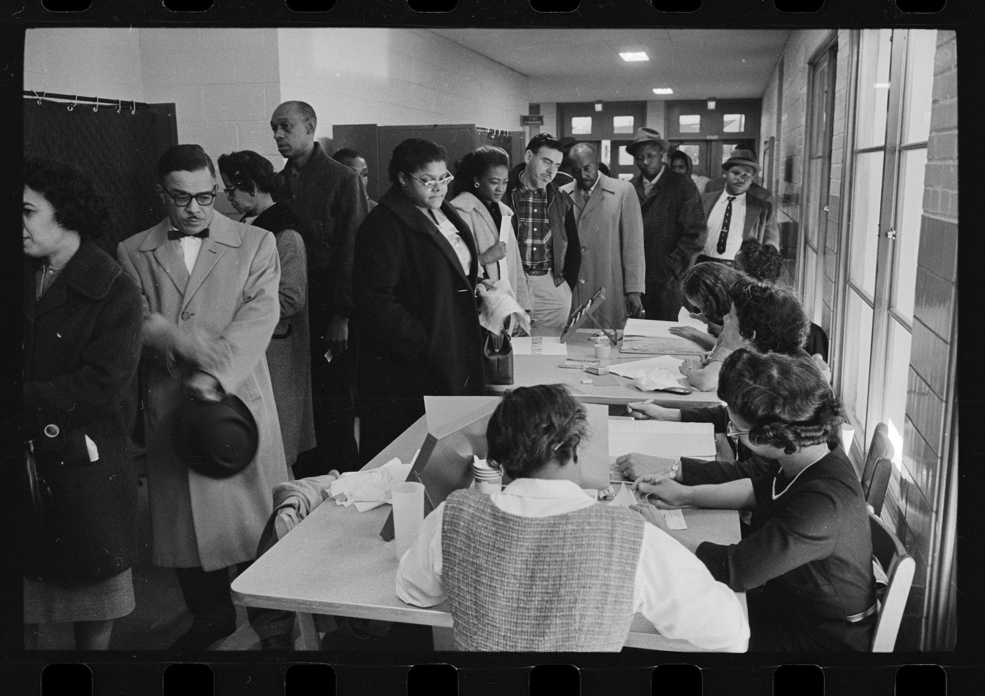 People Voting